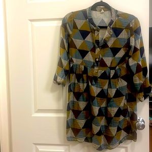 Cute summer dress with geometric pattern